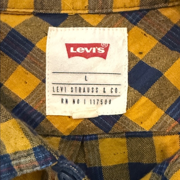 Levi's Men's Mustard and Navy Plaid Shirt - Picture 3 of 4